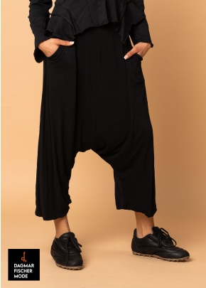 Legere Hose von SORT AARHUS in black Gr. M