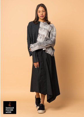 Kurzer Strickpulli von SORT AARHUS in blackwprint Gr. M 