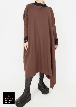 Asymmetrisches Kleid von SORT AARHUS in choco in Gr. M